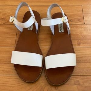 Steve Madden Donddi White Leather Sandals